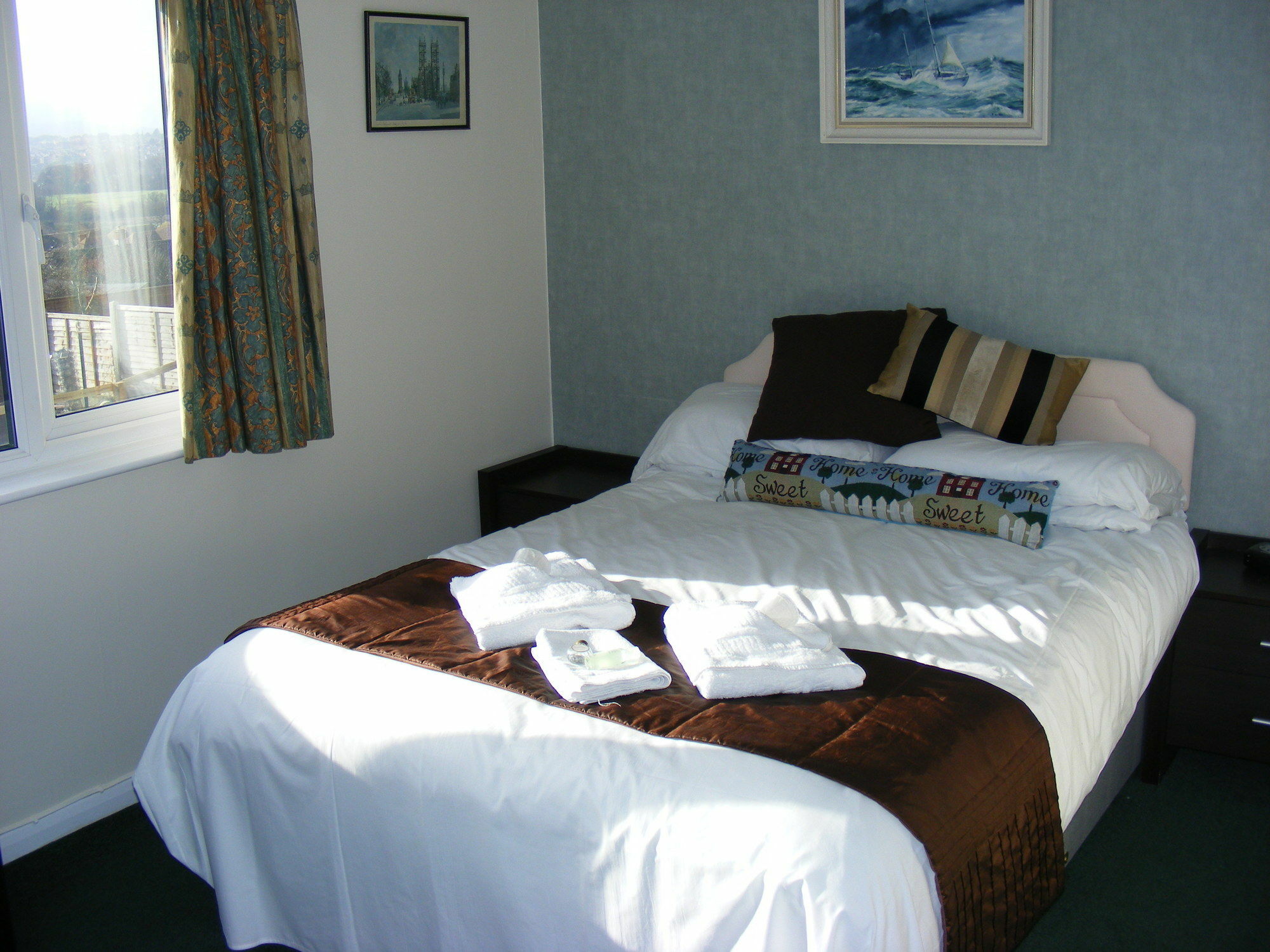 Sandown Manor Bagian luar foto