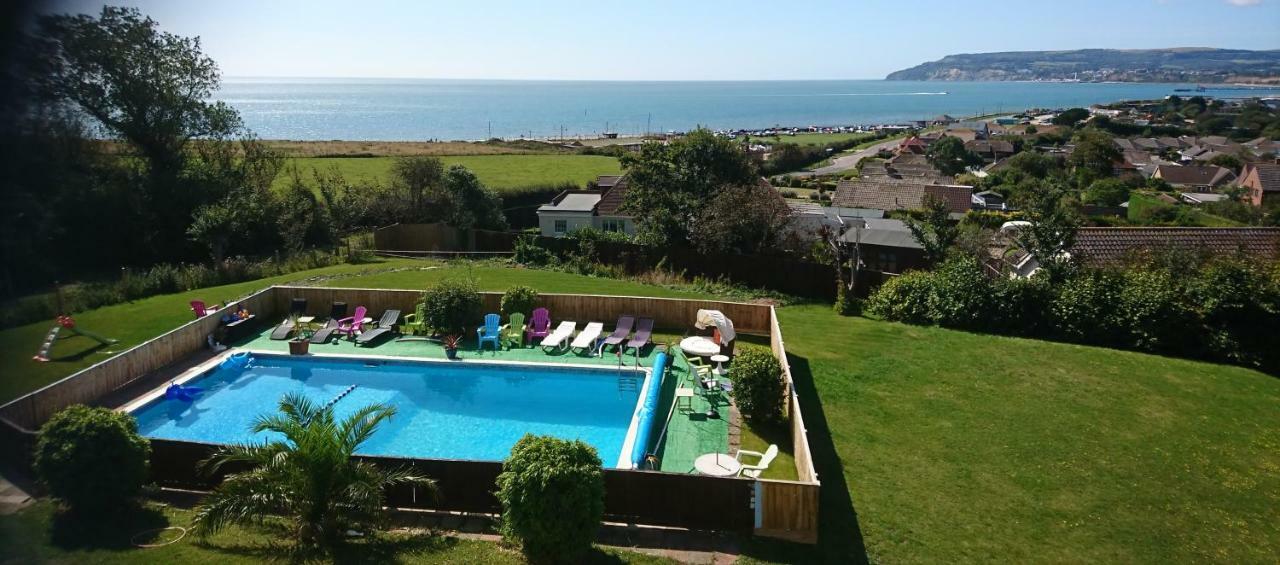 Sandown Manor Bagian luar foto